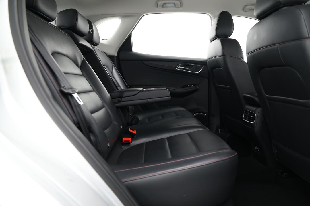 2023 MG HS Excite, Automatic, 52967 km, Right Side Rear Door Cabin View
