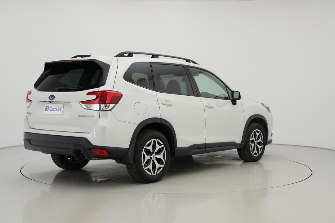 2022 Subaru Forester 2.5i (AWD), Automatic, 38481 km, Right Back Diagonal (45- Degree) View