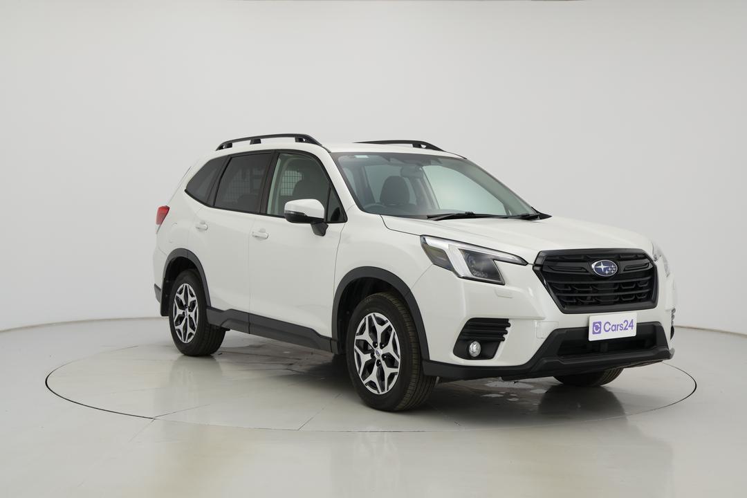 2022 Subaru Forester 2.5i (AWD), Automatic, 38481 km, Right Front Diagonal (45- Degree) View