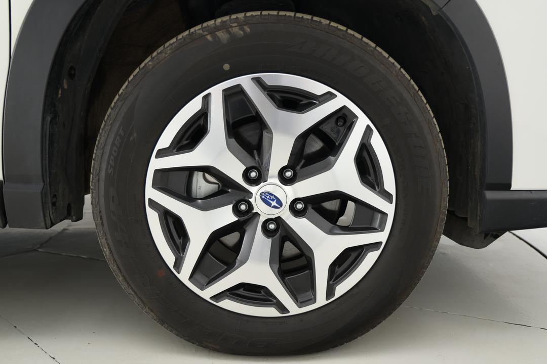 2022 Subaru Forester 2.5i (AWD), Automatic, 38481 km, Right Front Wheel