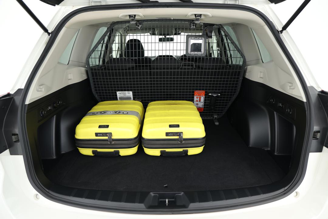 2022 Subaru Forester 2.5i (AWD), Automatic, 38481 km, Drivers Side Door Panel Controls