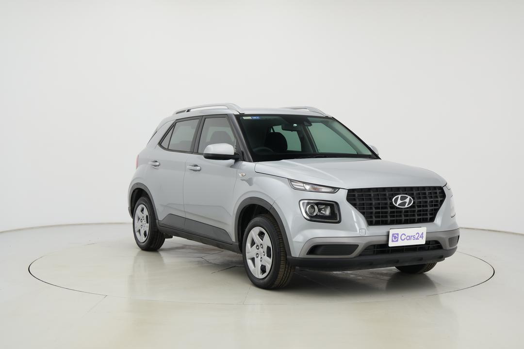 2019 Hyundai Venue Go, Automatic, 51749 km, Right Front Diagonal (45- Degree) View