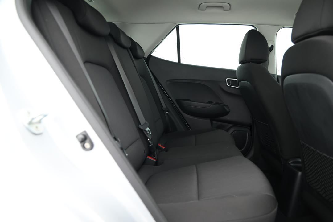 2019 Hyundai Venue Go, Automatic, 51749 km, Right Side Rear Door Cabin View