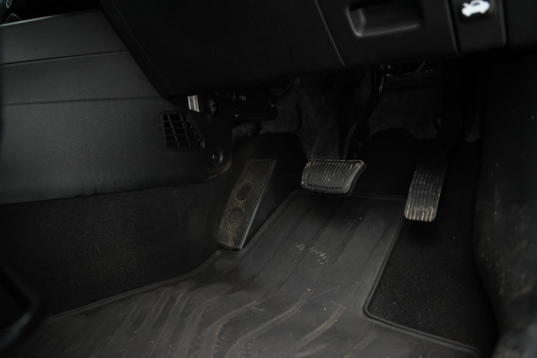 2019 Hyundai Venue Go, Automatic, 51749 km, Drivers Side Adjustment Panel