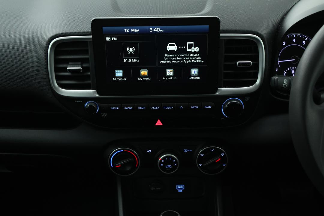 2019 Hyundai Venue Go, Automatic, 51749 km, Center Console