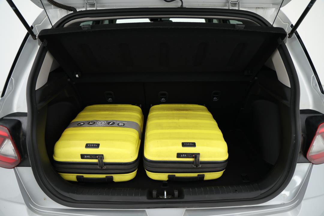 2019 Hyundai Venue Go, Automatic, 51749 km, Boot Inside View with Luggage