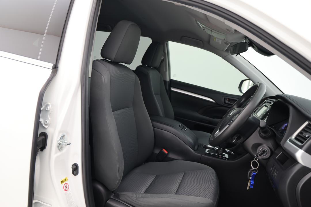 2019 Toyota Kluger Gx (4x4), Automatic, 85734 km, Drivers Side Door Panel Controls