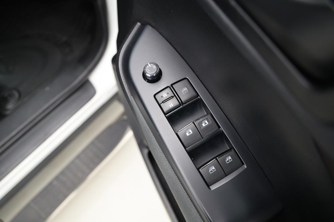 2019 Toyota Kluger Gx (4x4), Automatic, 85734 km, Right Side Front Door Cabin View