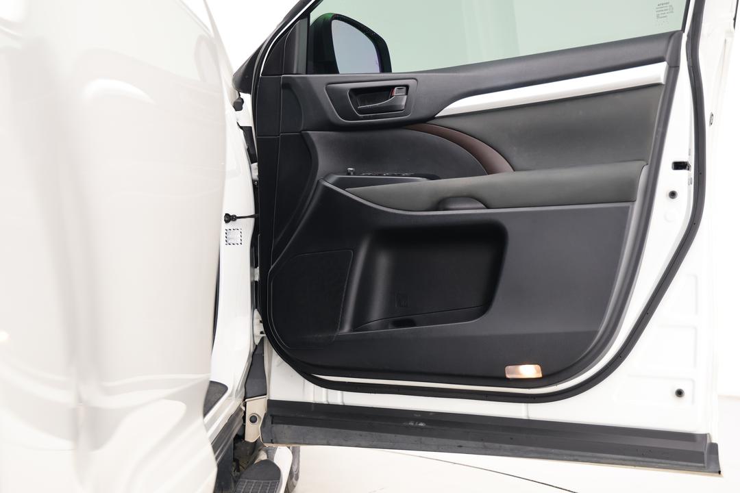 2019 Toyota Kluger Gx (4x4), Automatic, 85734 km, Drivers Side Adjustment Panel