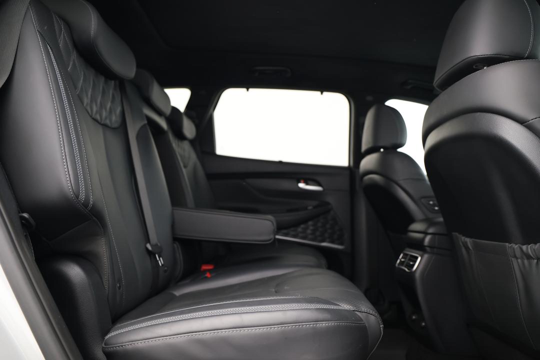 2022 Hyundai Santa Fe Highlander Crdi (AWD), Automatic, 49233 km, Right Side Rear Door Cabin View