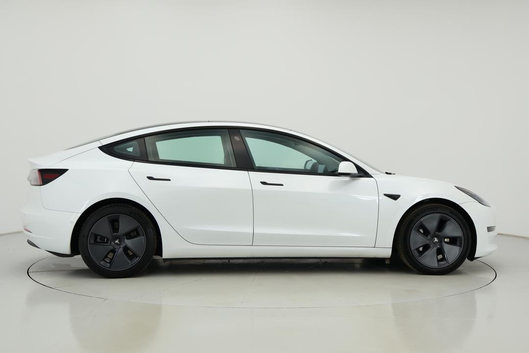 2021 Tesla Model 3 Standard Range Plus RWD, Automatic, 84759 km, Right Side View