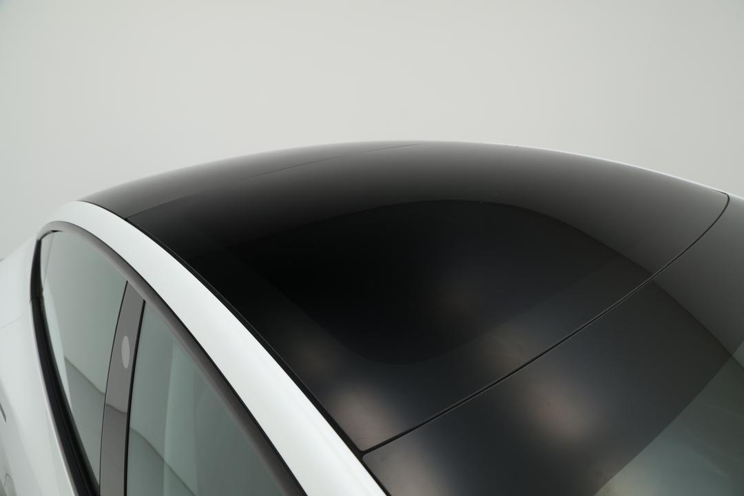 2021 Tesla Model 3 Standard Range Plus RWD, Automatic, 84759 km, Roof/Sunroof View
