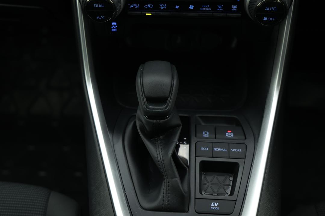 2022 Toyota RAV4 Gx (2WD) Hybrid, Automatic, 67314 km, Dashboard View