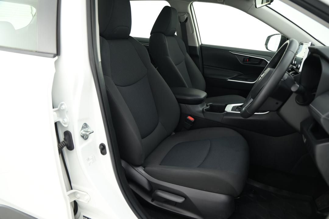 2022 Toyota RAV4 Gx (2WD) Hybrid, Automatic, 67314 km, Key Close-up