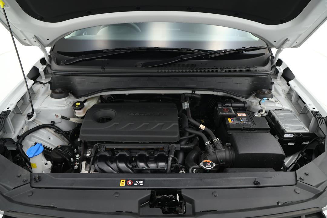 2025 Hyundai Venue Venue, Automatic, 25691 km, Open Bonnet (Engine)