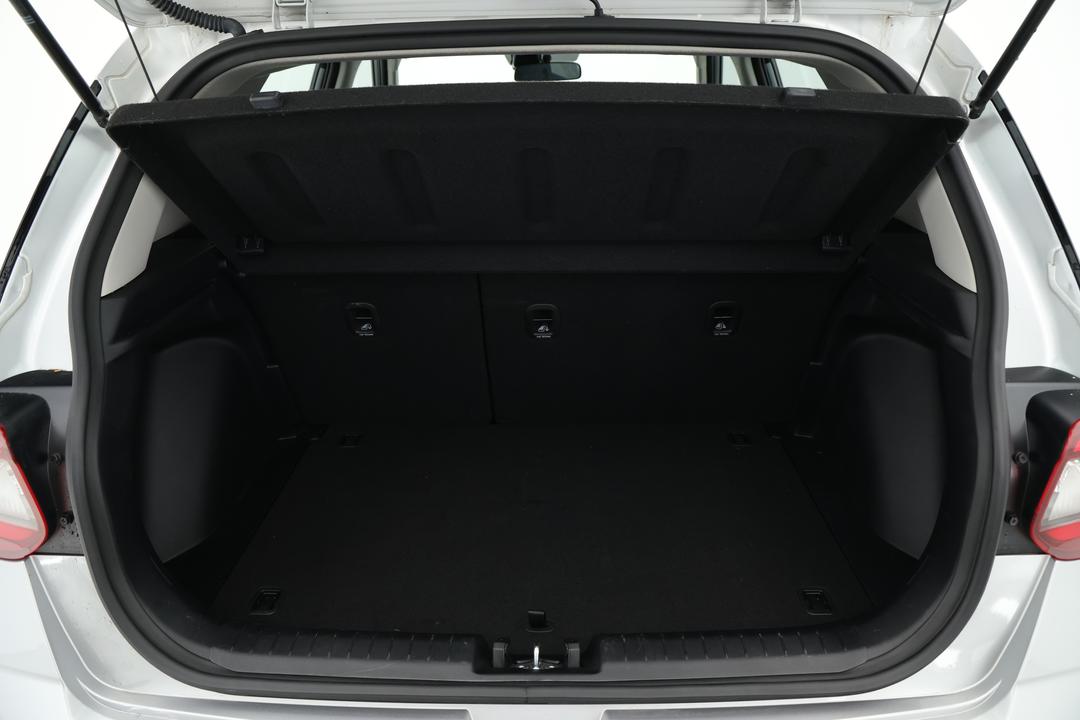 2025 Hyundai Venue Venue, Automatic, 25691 km, Boot Inside View