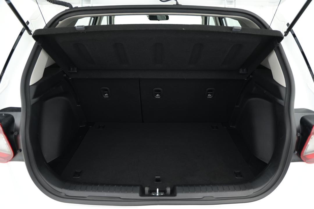 2024 Hyundai Venue Venue, Automatic, 19876 km, Boot Inside View