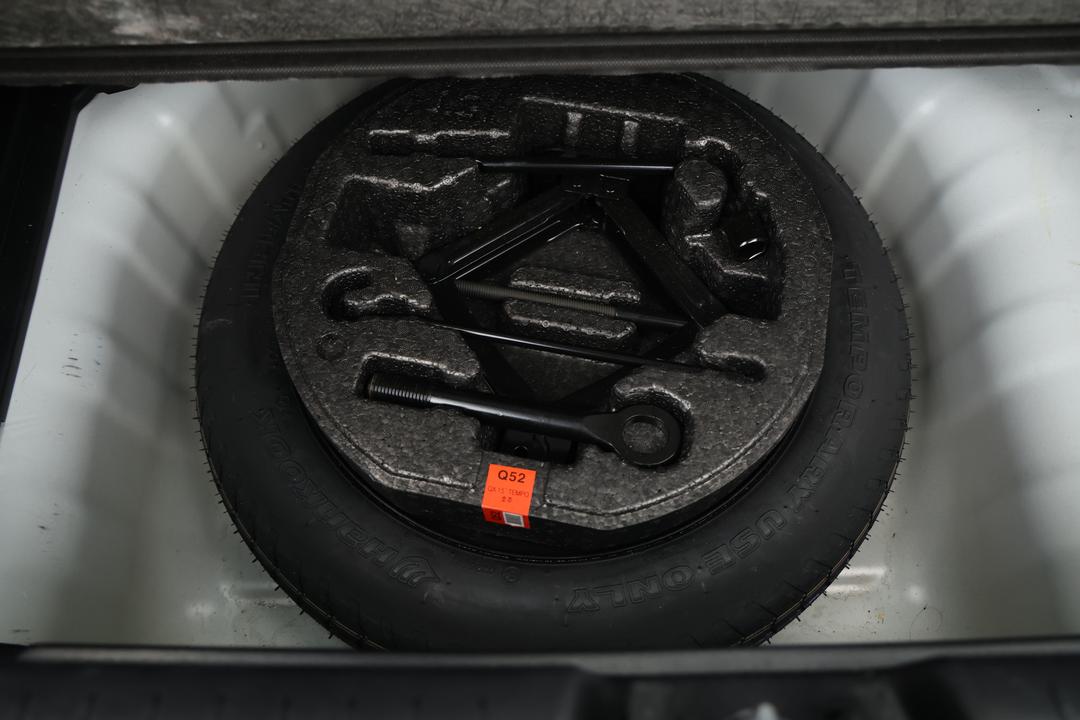 2024 Hyundai Venue Venue, Automatic, 19876 km, Spare Wheel