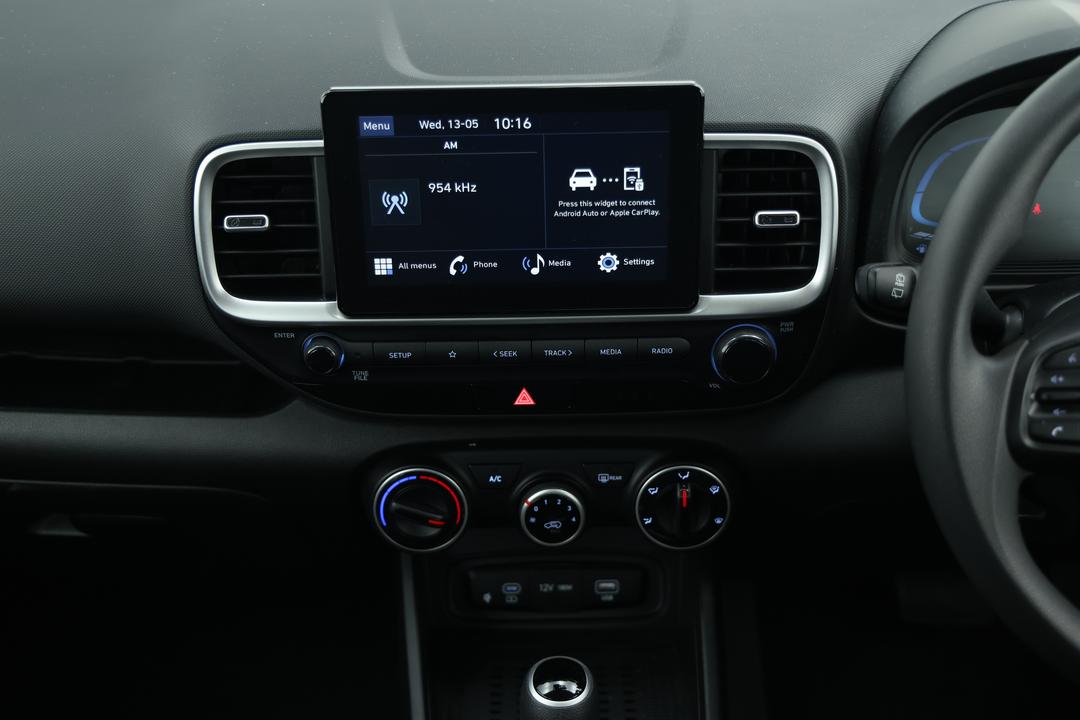 2024 Hyundai Venue Venue, Automatic, 19876 km, Infotainment System