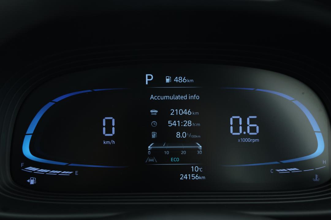 2025 Hyundai Venue Venue, Automatic, 24156 km, Right Side Front Door Cabin View