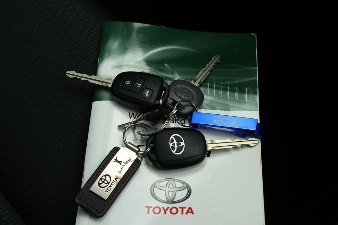 2018 Toyota Corolla Ascent, Automatic, 30974 km, Drivers Side Door Panel Controls
