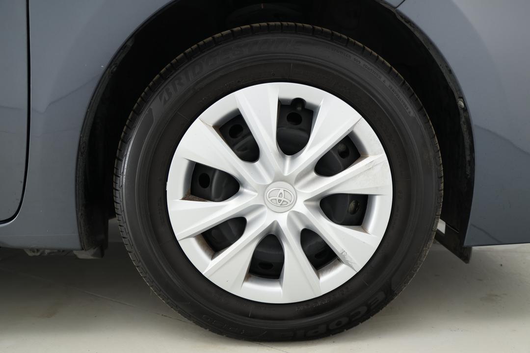2018 Toyota Corolla Ascent, Automatic, 30974 km, Right Front Wheel
