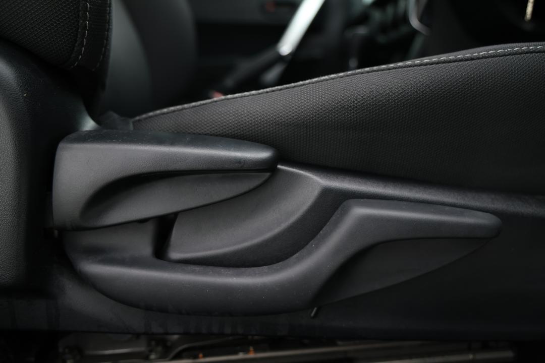 2018 Toyota Corolla Ascent, Automatic, 30974 km, Gear Lever 