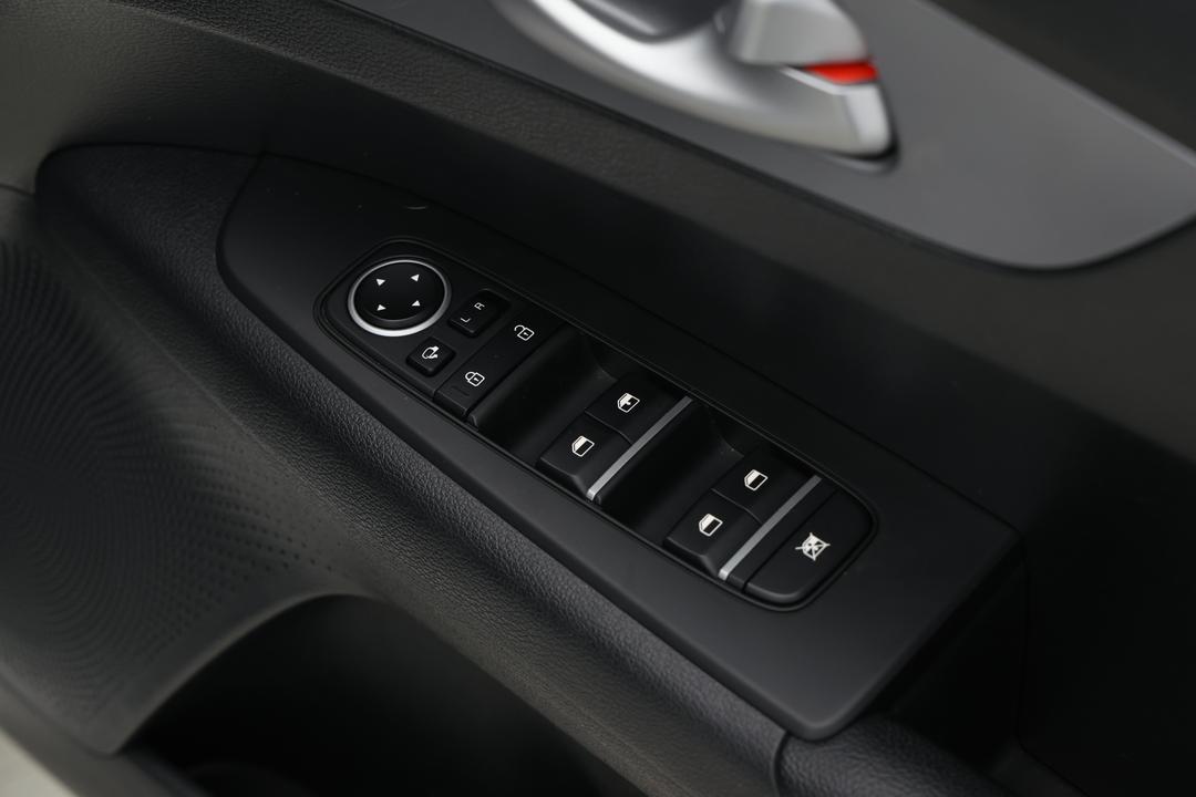 2024 Kia Cerato S Safety Pack, Automatic, 50191 km, Speaker View