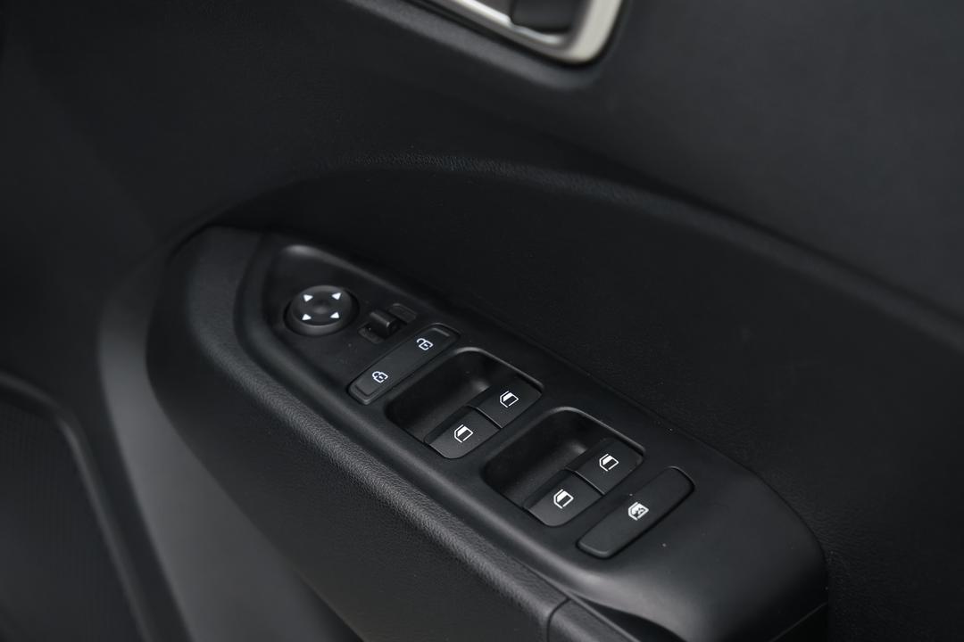 2025 Hyundai Venue Venue, Automatic, 21946 km, Key Close-up