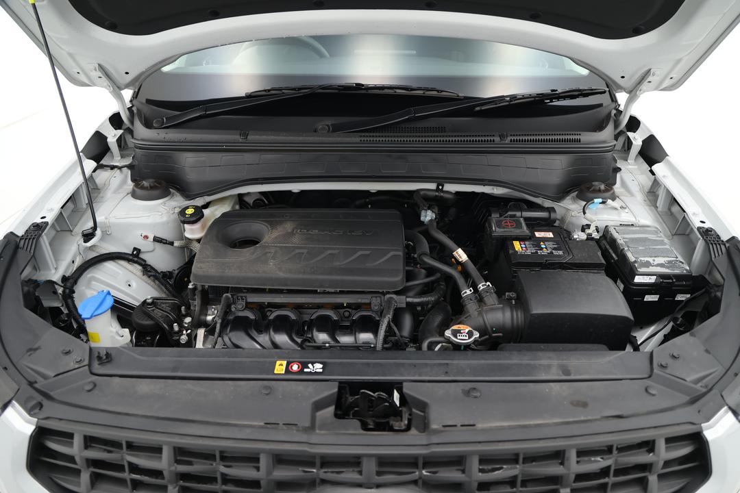 2025 Hyundai Venue Venue, Automatic, 21946 km, Open Bonnet (Engine)