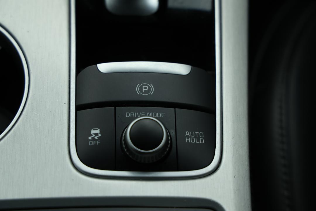 2017 Kia Stinger Gt (black Leather), Automatic, 41487 km, Speaker View