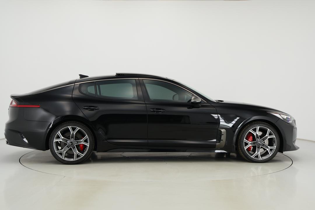 2017 Kia Stinger Gt (black Leather), Automatic, 41487 km, Right Side View