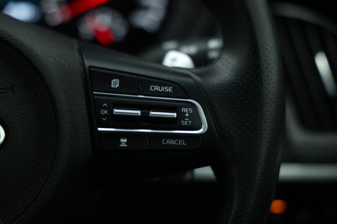 2017 Kia Stinger Gt (black Leather), Automatic, 41487 km, Steering Wheel Close-up