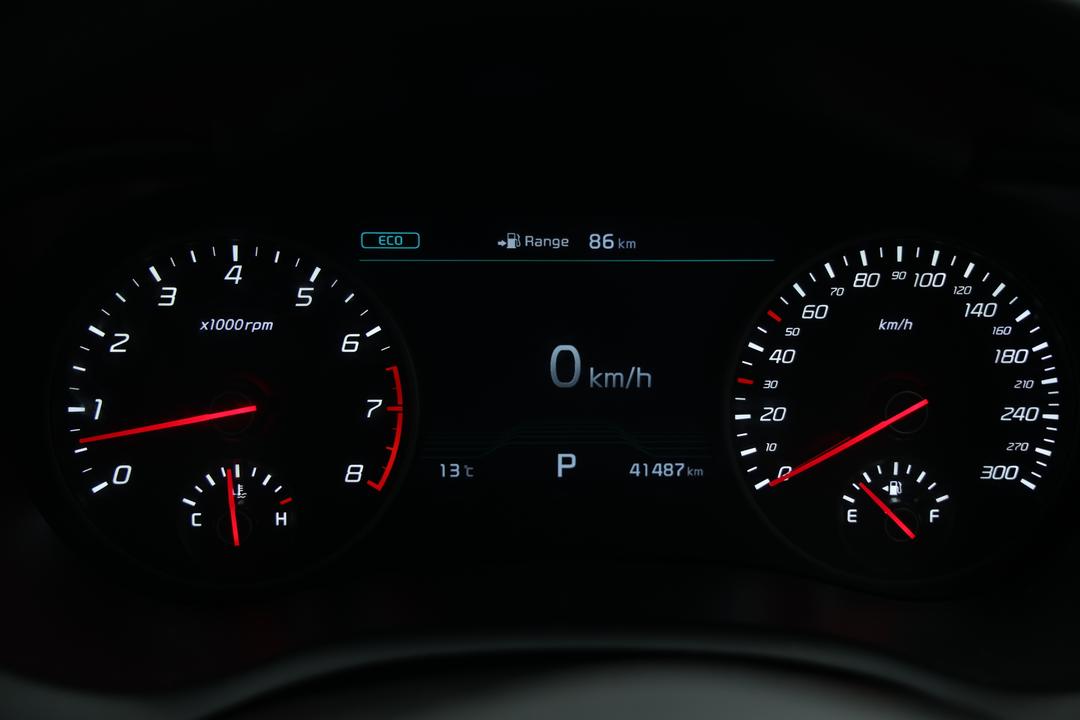 2017 Kia Stinger Gt (black Leather), Automatic, 41487 km, Pedals and Footmat