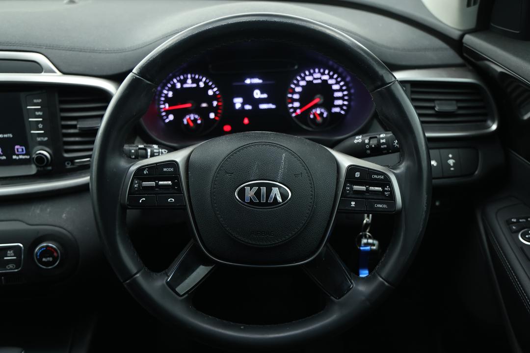 2018 Kia Sorento Si (4x2), Automatic, 109017 km, Steering Wheel Close-up