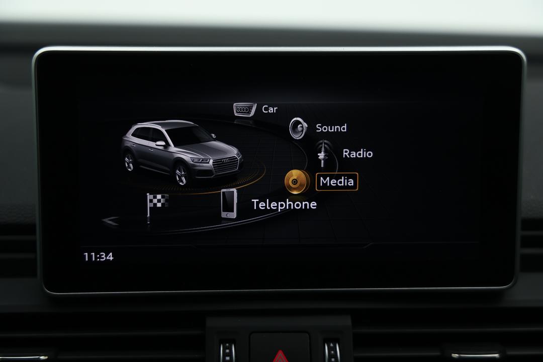 2020 Audi Q5 40 Tdi Quattro Sport, Automatic, 74021 km, Right Side Front Door Cabin View