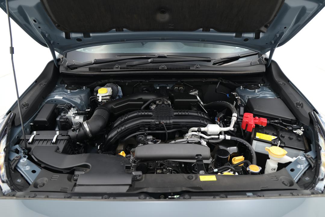 2025 Subaru Crosstrek AWD 2.0l, Automatic, 18708 km, Open Bonnet (Engine)