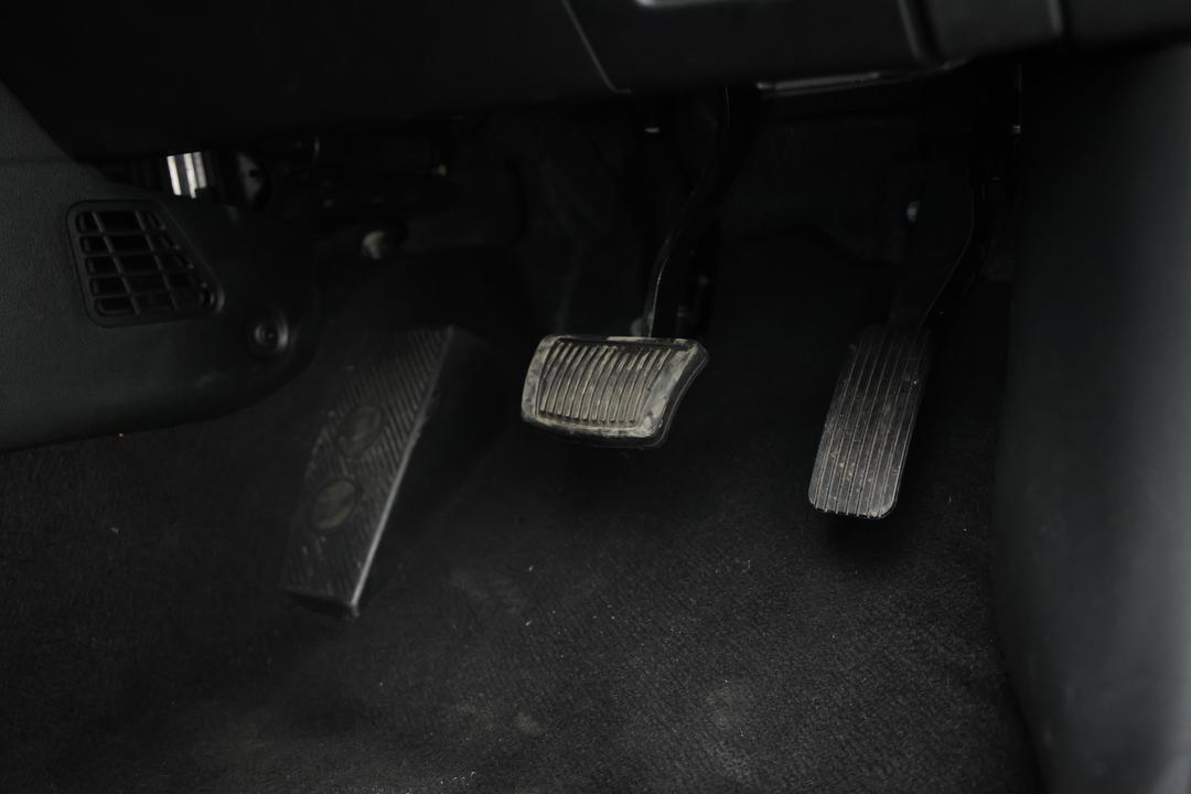 2025 Hyundai Venue Venue, Automatic, 26852 km, Drivers Side Adjustment Panel