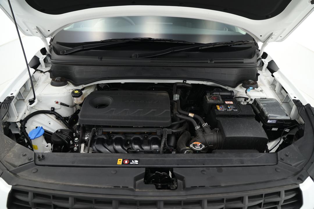 2025 Hyundai Venue Venue, Automatic, 26852 km, Open Bonnet (Engine)