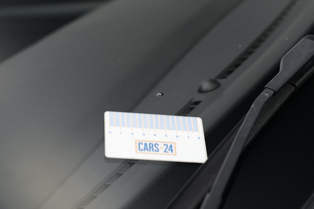 2019 MG ZS Excite Plus, Automatic, 66386 km, Windshield Front Spots