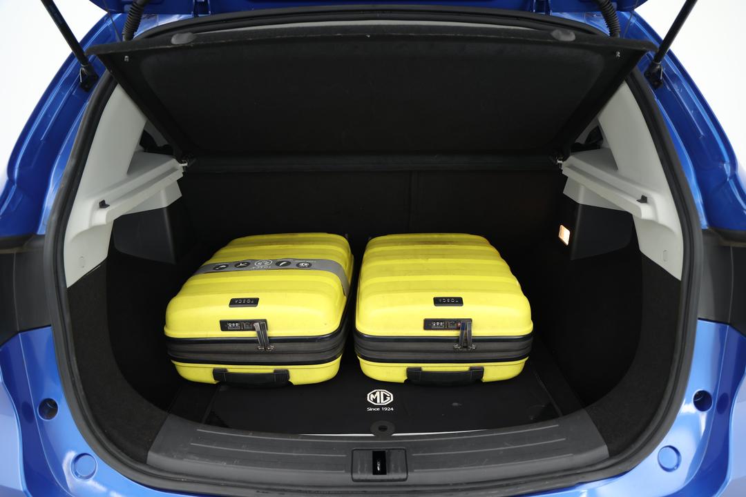 2019 MG ZS Excite Plus, Automatic, 66386 km, Boot Inside View with Luggage