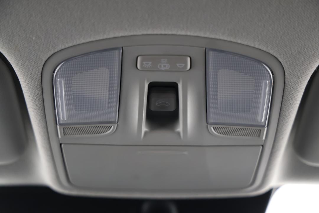 2021 Kia Stonic Gt-line, Automatic, 53068 km, Drivers Side Door Panel Controls