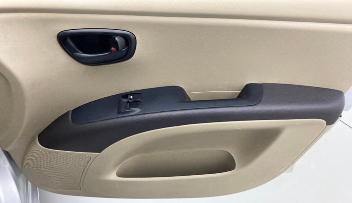 2013 Hyundai i10 ERA 1.1 IRDE, Petrol, Manual, 53,594 km, Driver Side Door Panels Control