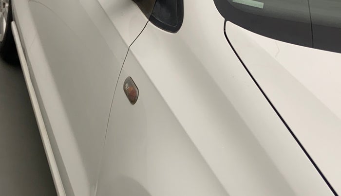 2011 Volkswagen Vento HIGHLINE PETROL, Petrol, Manual, 84,092 km, Right fender Indicator light - Minor damage
