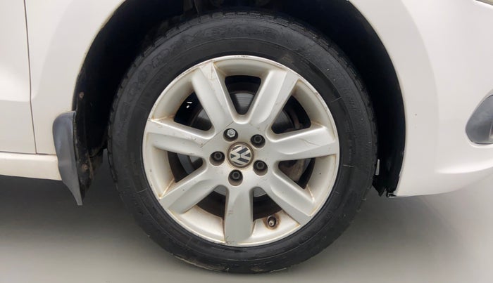 2011 Volkswagen Vento HIGHLINE PETROL, Petrol, Manual, 84,092 km, Right Front Wheel