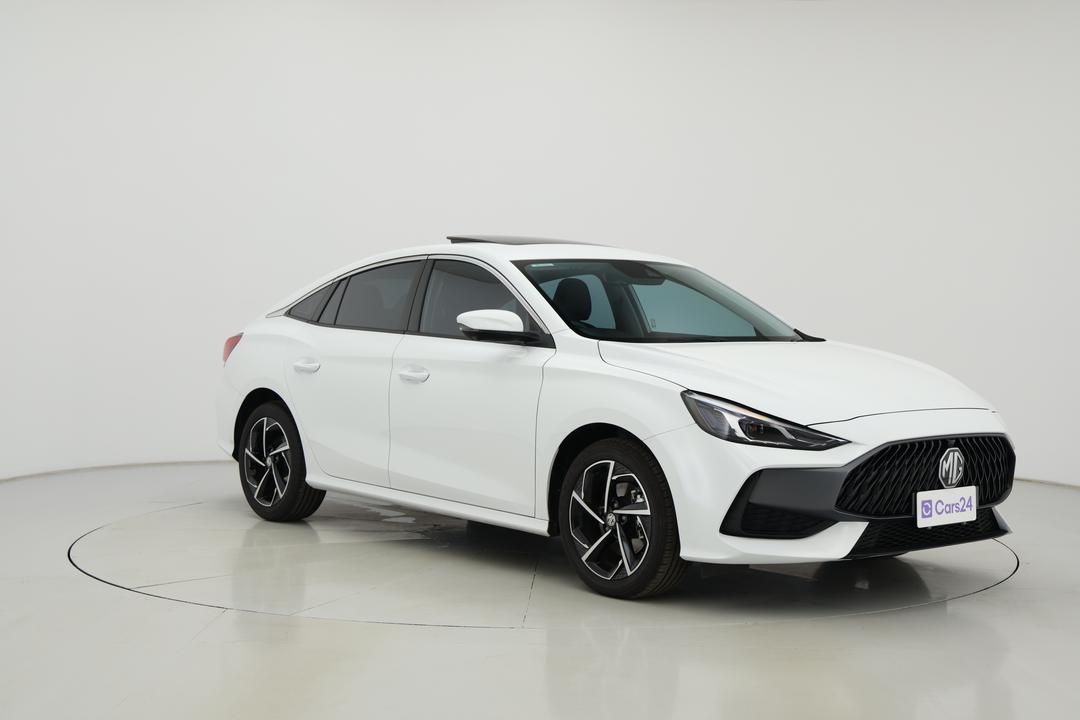 2023 MG Mg5 Essence, Automatic, 7209 km, Right Front Diagonal (45- Degree) View