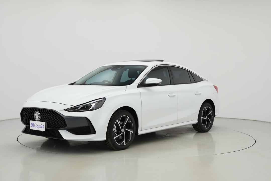 2023 MG Mg5 Essence, Automatic, 7209 km, Left Front Diagonal (45- Degree) View