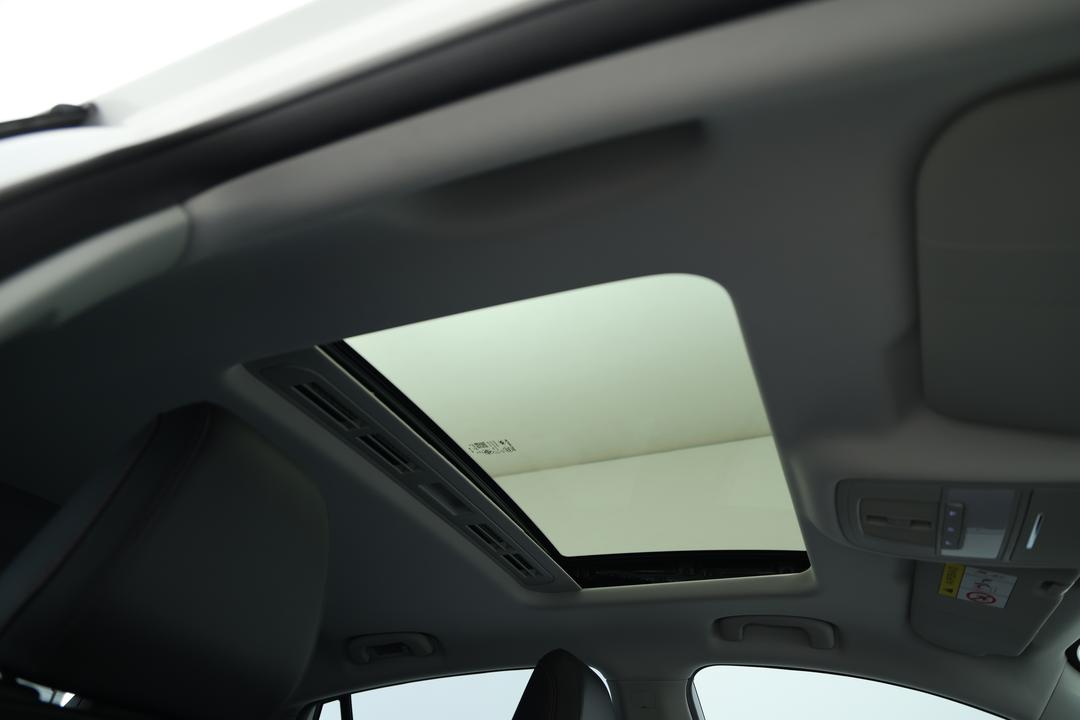 2023 MG Mg5 Essence, Automatic, 7209 km, Interior Sunroof/Moonroof