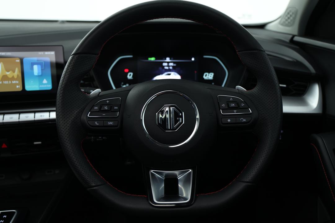 2023 MG Mg5 Essence, Automatic, 7209 km, Right Side Front Door Cabin View