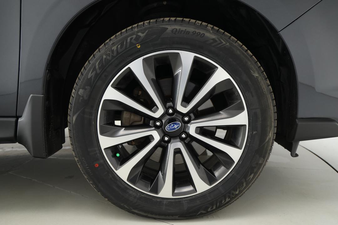 2017 Subaru Forester 2.0d-s, Automatic, 140774 km, Right Front Wheel